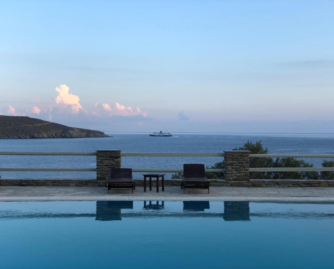 Aparthotel En Plo Agios Romanos Exteriér fotografie