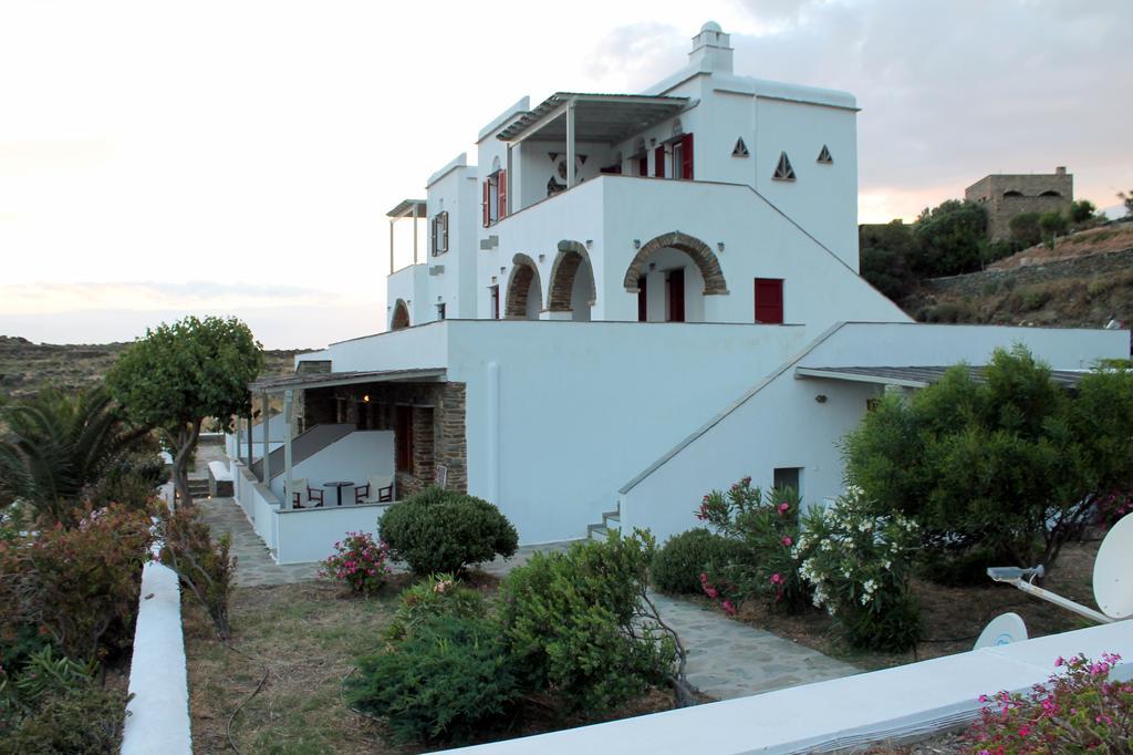 Aparthotel En Plo Agios Romanos Exteriér fotografie
