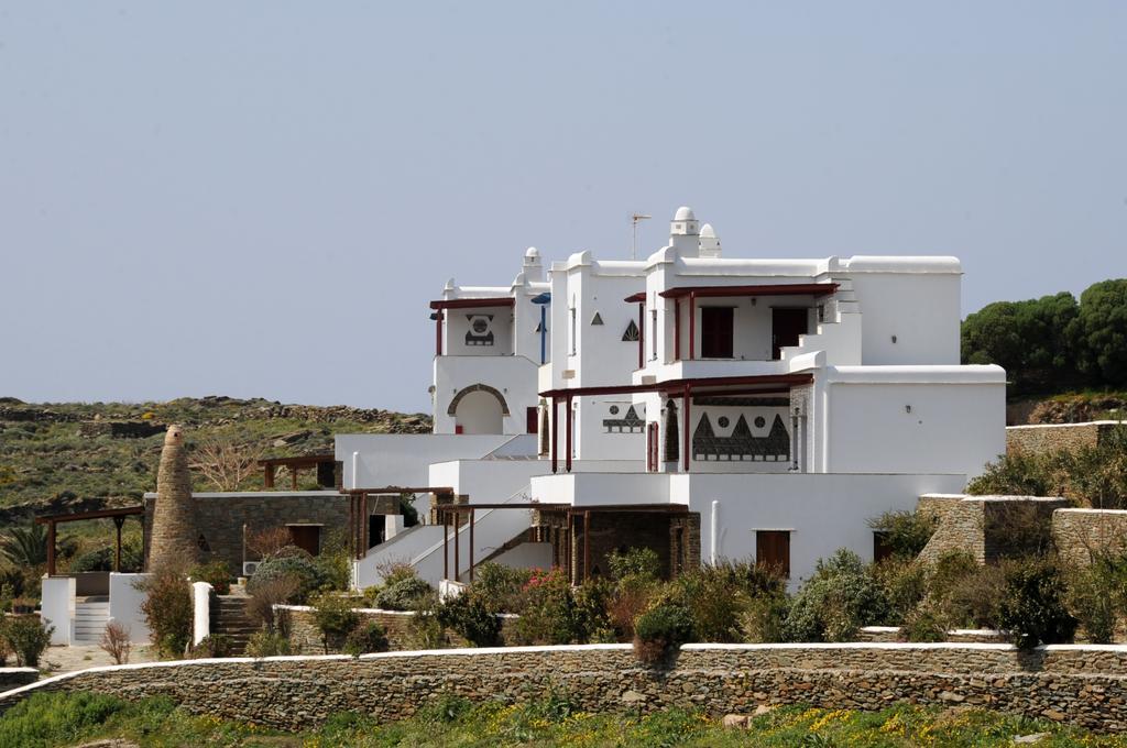 Aparthotel En Plo Agios Romanos Exteriér fotografie