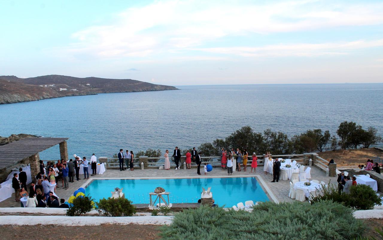 Aparthotel En Plo Agios Romanos Exteriér fotografie