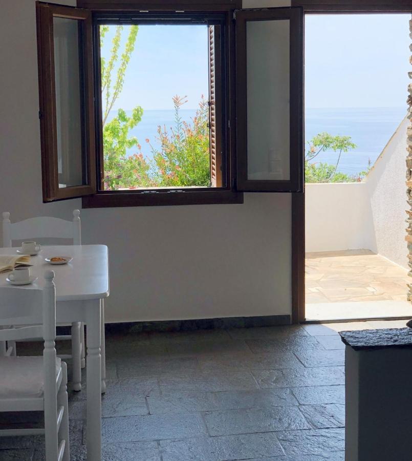 Aparthotel En Plo Agios Romanos Exteriér fotografie