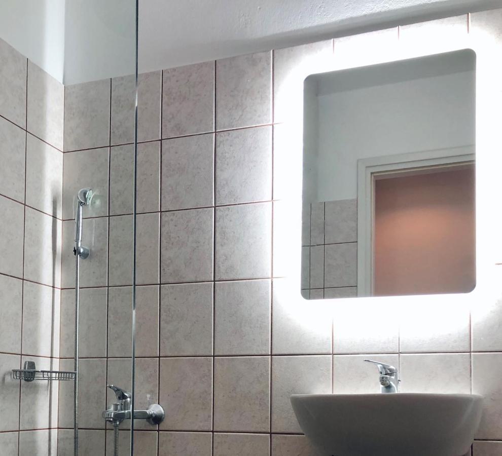 Aparthotel En Plo Agios Romanos Exteriér fotografie